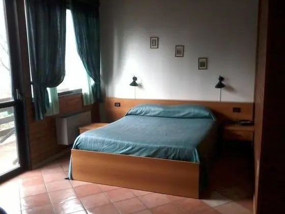 Tek Büyük Yataklı Oda, Sigara İçilmez, Dağ Manzaralı