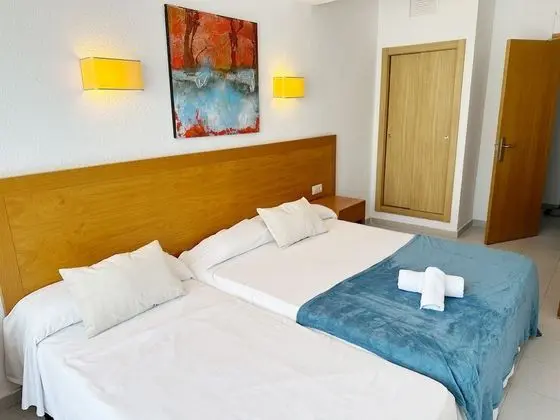 Üç Kişilik Oda, Balkon