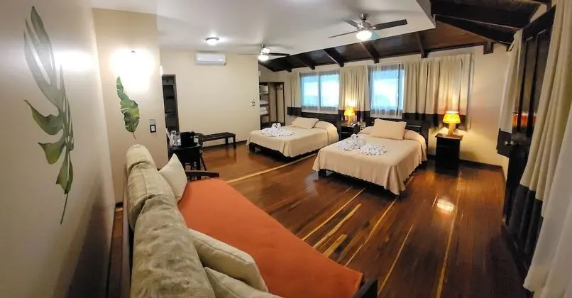 Standard Oda, 2 Çift Kişilik Yatak (River Room)