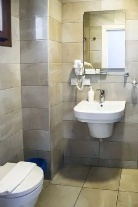 Standard Tek Büyük veya İki Ayrı Yataklı Oda, Sigara İçilmez, Havuz Manzaralı