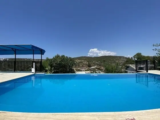 Panoramic Tek Büyük veya İki Ayrı Yataklı Oda