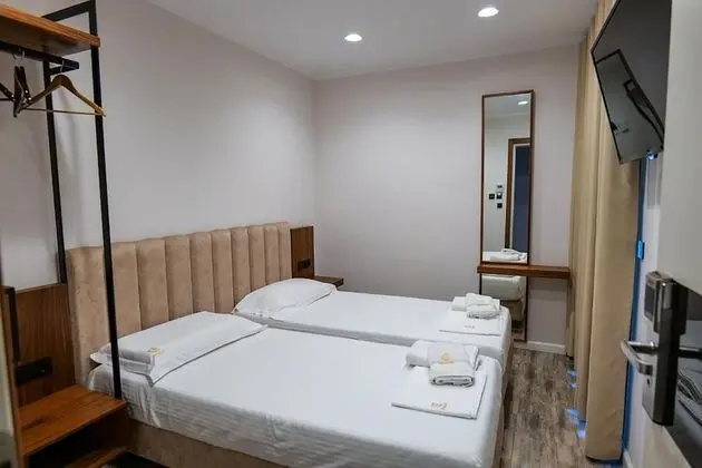 Tek Büyük Yataklı Oda, Balkon