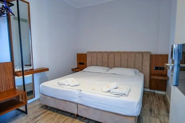 Tek Büyük Yataklı Oda, Balkon