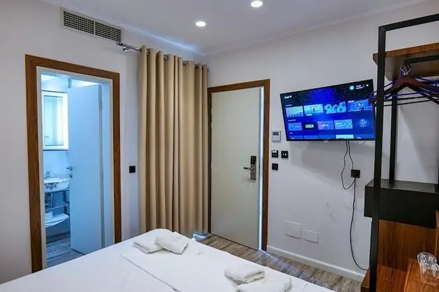 Tek Büyük Yataklı Oda, Balkon