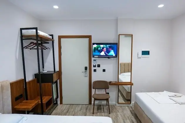 Üç Kişilik Oda, Balkon