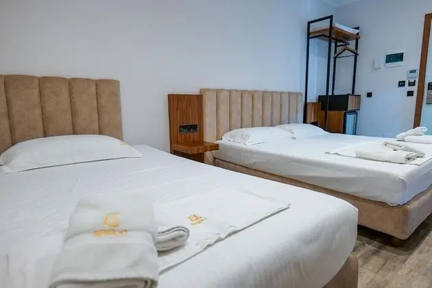 Üç Kişilik Oda, Balkon