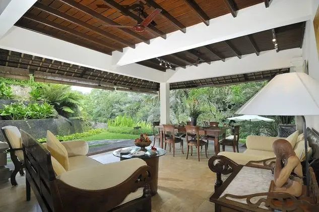 Royal Villa, 2 Yatak Odası, Kişiye Özel Havuzlu, Bahçe Manzaralı