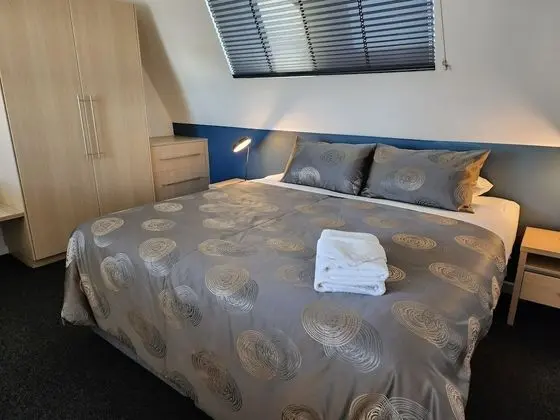 Standard Apart Daire, 2 Yatak Odası, Mutfak