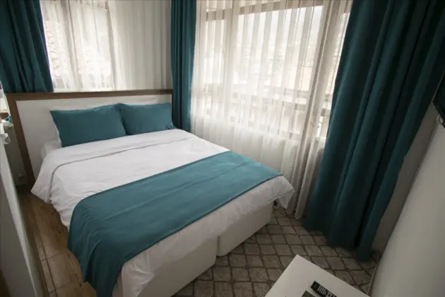 Standart Oda, Şehir veya Dağ Manzaralı, Balkonlu