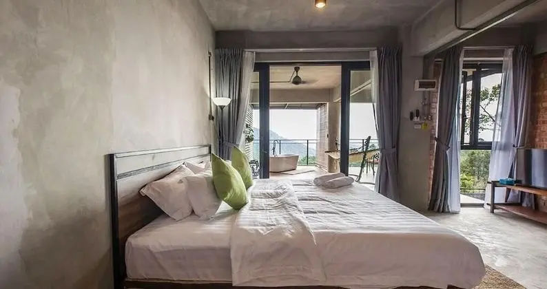 Luxury Room with Balcony