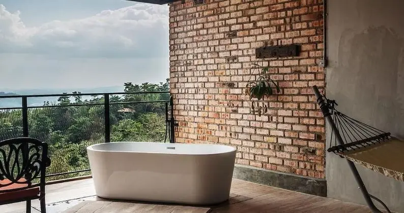 Luxury Room with Balcony