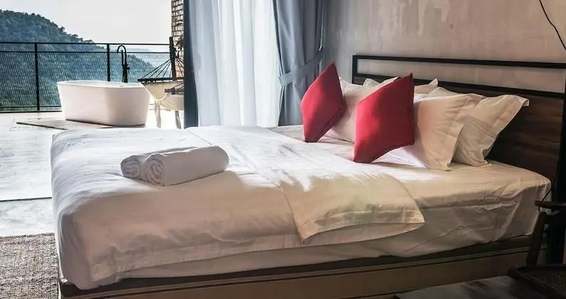 Panoramic Room - Super King Bed