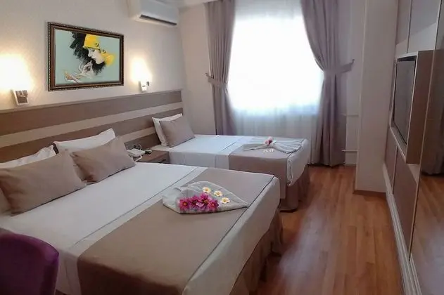 Economy Tek Büyük Yataklı Oda
