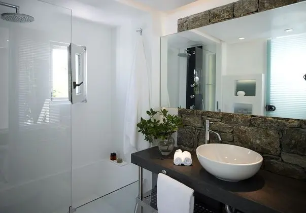 Superior Tek Büyük Yataklı Oda, Deniz Manzaralı (First Floor)