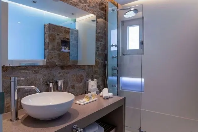 Superior Tek Büyük Yataklı Oda, Deniz Manzaralı (mini spa)