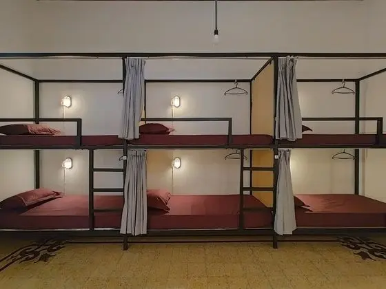 Economy Oda, Karma Ranzalı Oda, Sigara İçilmez, Ortak Banyo