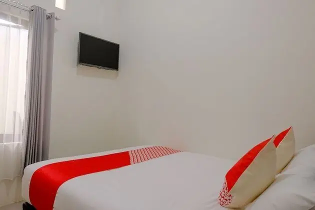 Basic Tek Büyük Yataklı Oda
