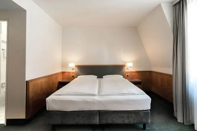 Superior Tek Büyük Yataklı Oda