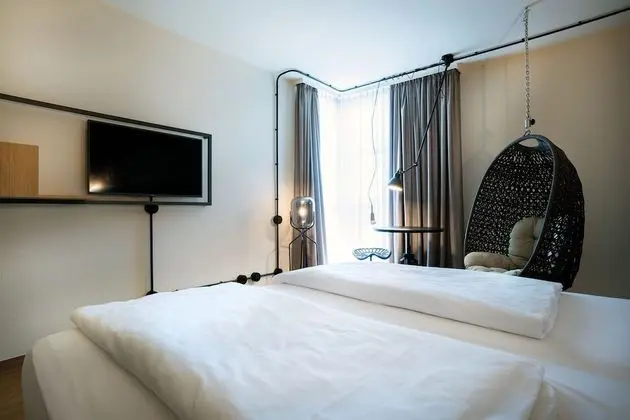 Standard Tek Büyük Yataklı Oda