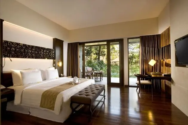 Garden Twin Room (Independent Building across the street)