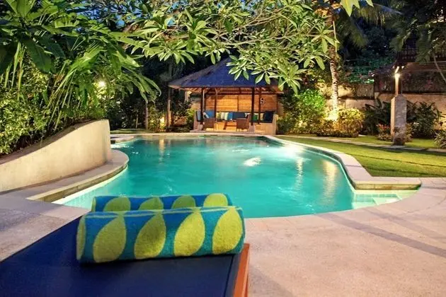 Villa, 5 Yatak Odası, Kişiye Özel Havuzlu