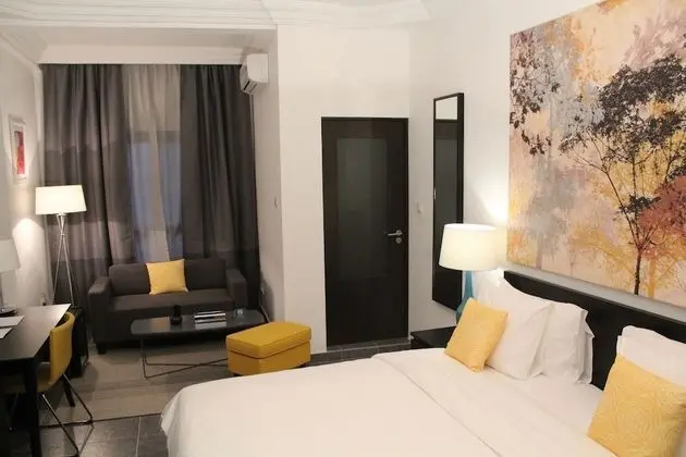 Luxury Tek Büyük Yataklı Oda