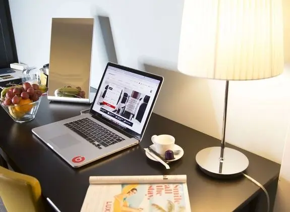 Luxury Tek Büyük Yataklı Oda