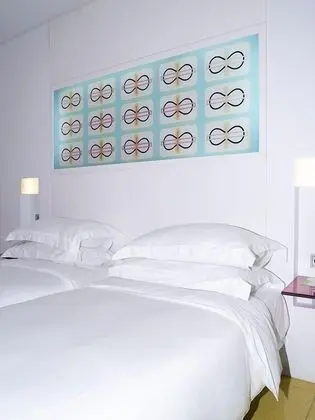 Bungalov, Havuz Kenarı
