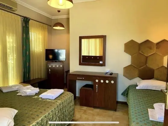 Deluxe Üç Kişilik Oda