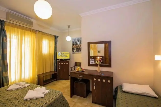 Deluxe Üç Kişilik Oda