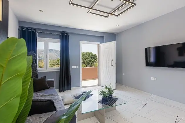 Semiso Beach Suites - Apartment 2