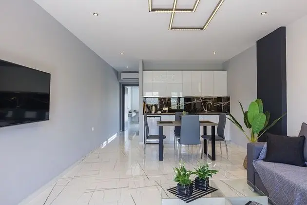 Semiso Beach Suites - Apartment 3