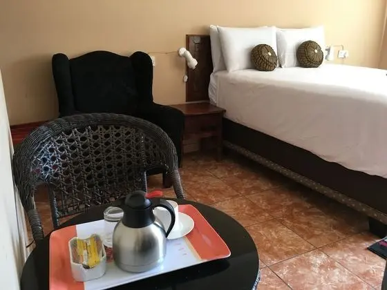 Standard Tek Büyük Yataklı Oda