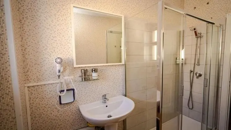 Üç Kişilik Oda, Balkon (53)