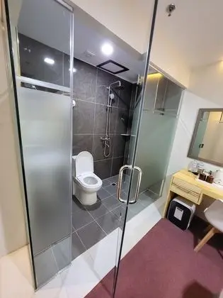 Deluxe Tek Büyük Yataklı Oda, Birden Çok Yatak, Deniz Manzaralı