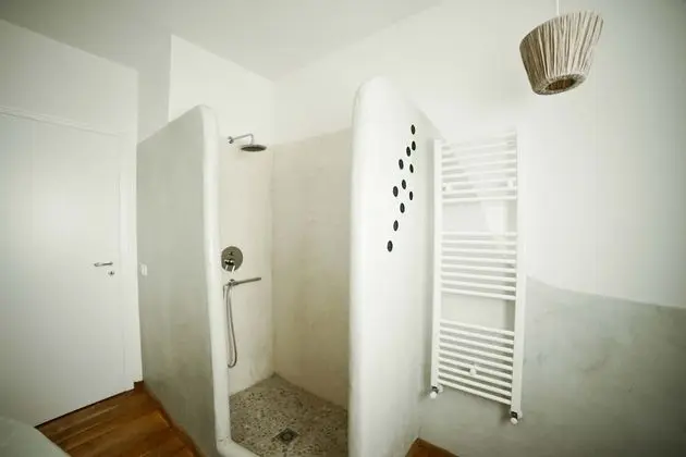 Tek Büyük Yataklı Oda, Balkon