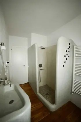 Tek Büyük Yataklı Oda, Balkon