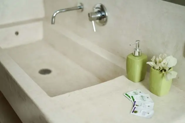 Tek Büyük Yataklı Oda, Balkon