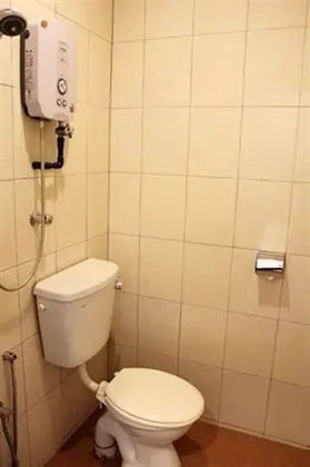 Standard Oda, 1 Büyük (Queen) Boy Yatak, Penceresiz