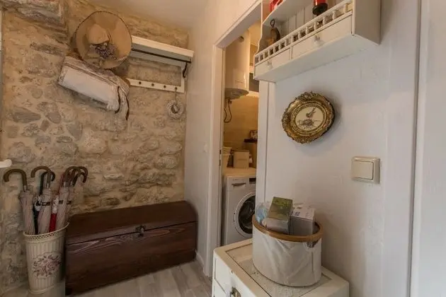 Apart Daire (Sen - 130 m from sea - A1(8))