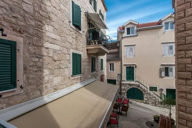 Apart Daire (Sen - 130 m from sea - A1(8))