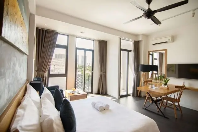 Deluxe Stüdyo, Balkon