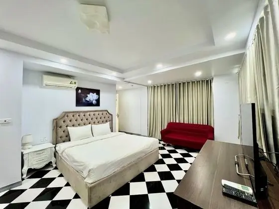 Luxury Oda