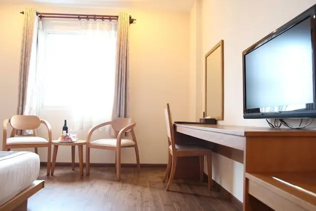 Üç Kişilik Oda