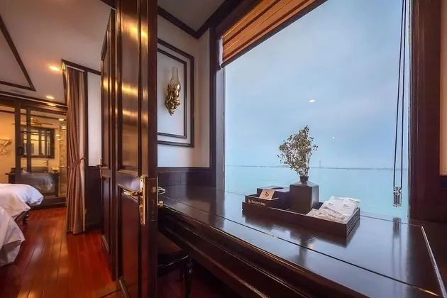 Executive Tek Büyük veya İki Ayrı Yataklı Oda, Balkon (2nd Floor)