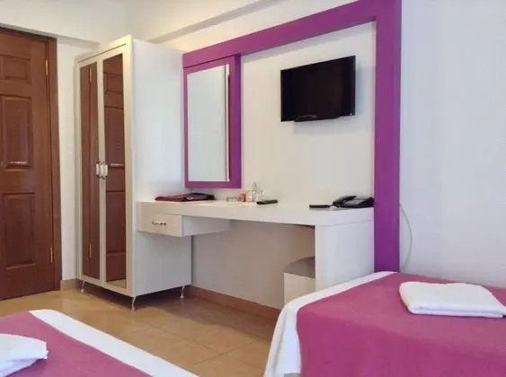 Standart Üç Kişilik Oda, Kısmi Deniz Manzaralı