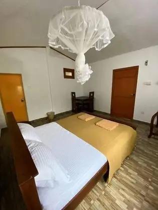Classic Tek Büyük Yataklı Oda