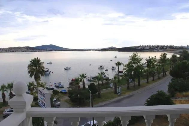Superior, Deniz Manzaralı, Balkonlu