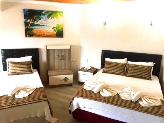 Triple, Deniz Manzaralı, Balkonlu