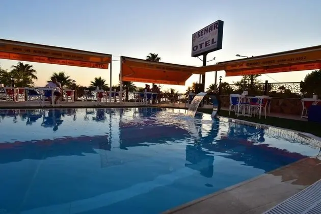 Superior Deniz Manzaralı Balkonlu Oda
